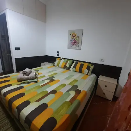 Lovely Appartament G-a * 地拉那